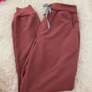 figs- mauve high waisted zamora scrub pants